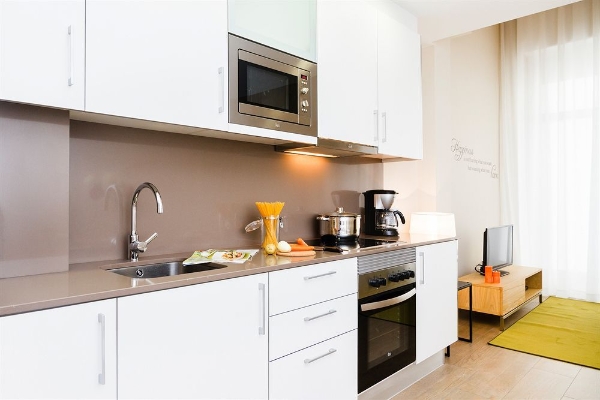 Hotel Feelathome Plaza Apartments